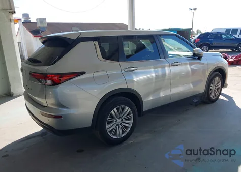 2024 Mitsubishi Outlander Es 2.5 2Wd z USA, uszkodzony, nr VIN JA4J3UA89RZ010407